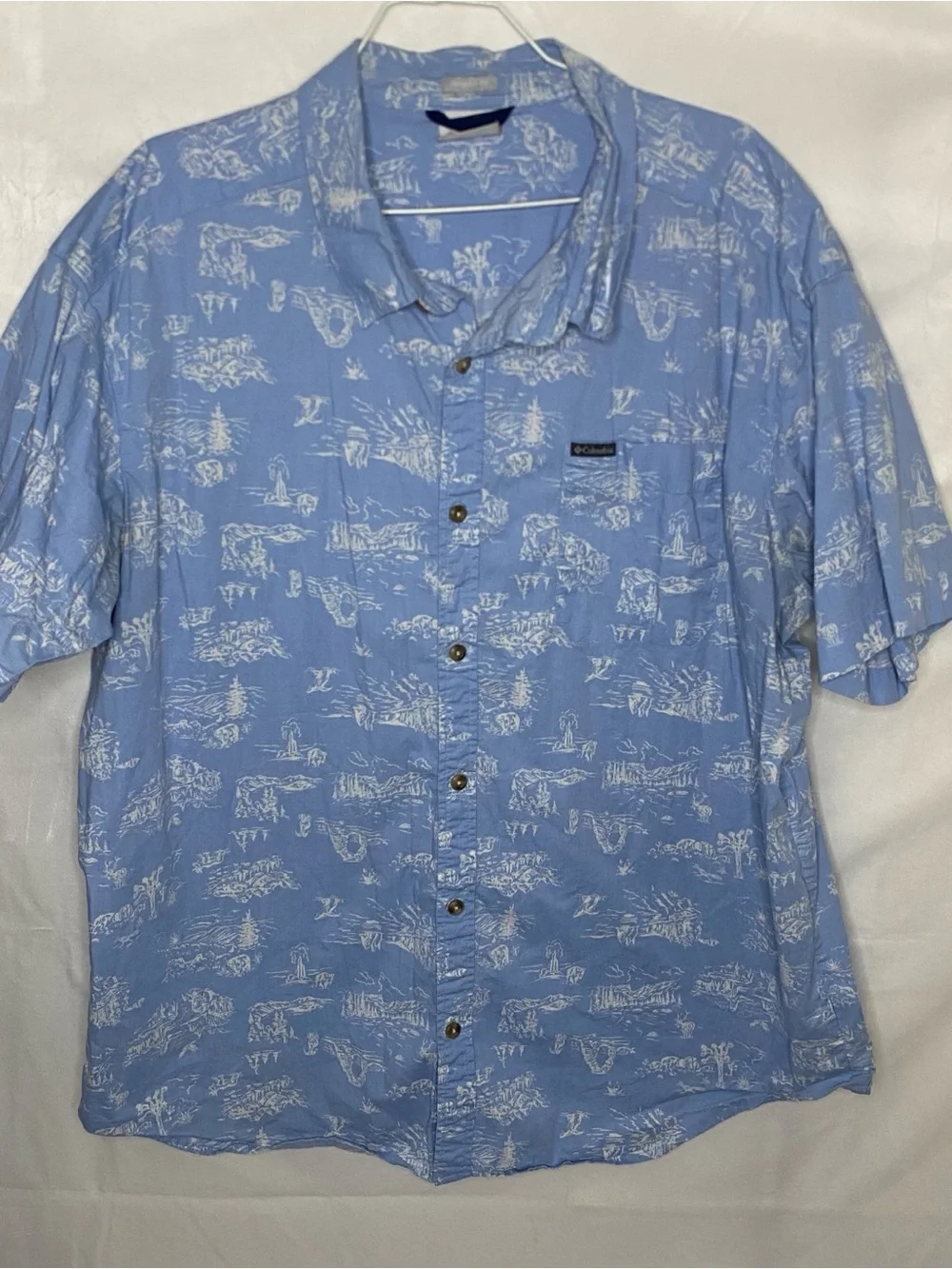 Columbia Sportswear Mens 2XL Blue Camping Cabin Scene Hiking Fishing Shirt